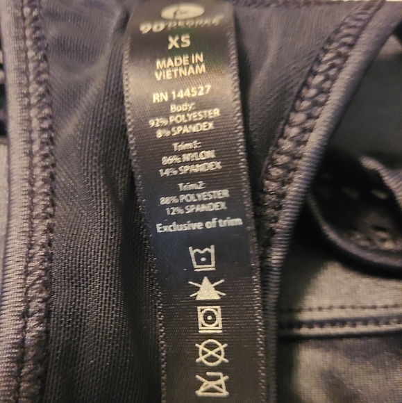 90 Degrees Woman's Seamless Sports Bra with strappy backed details, Size: XS - Picture 11 of 13